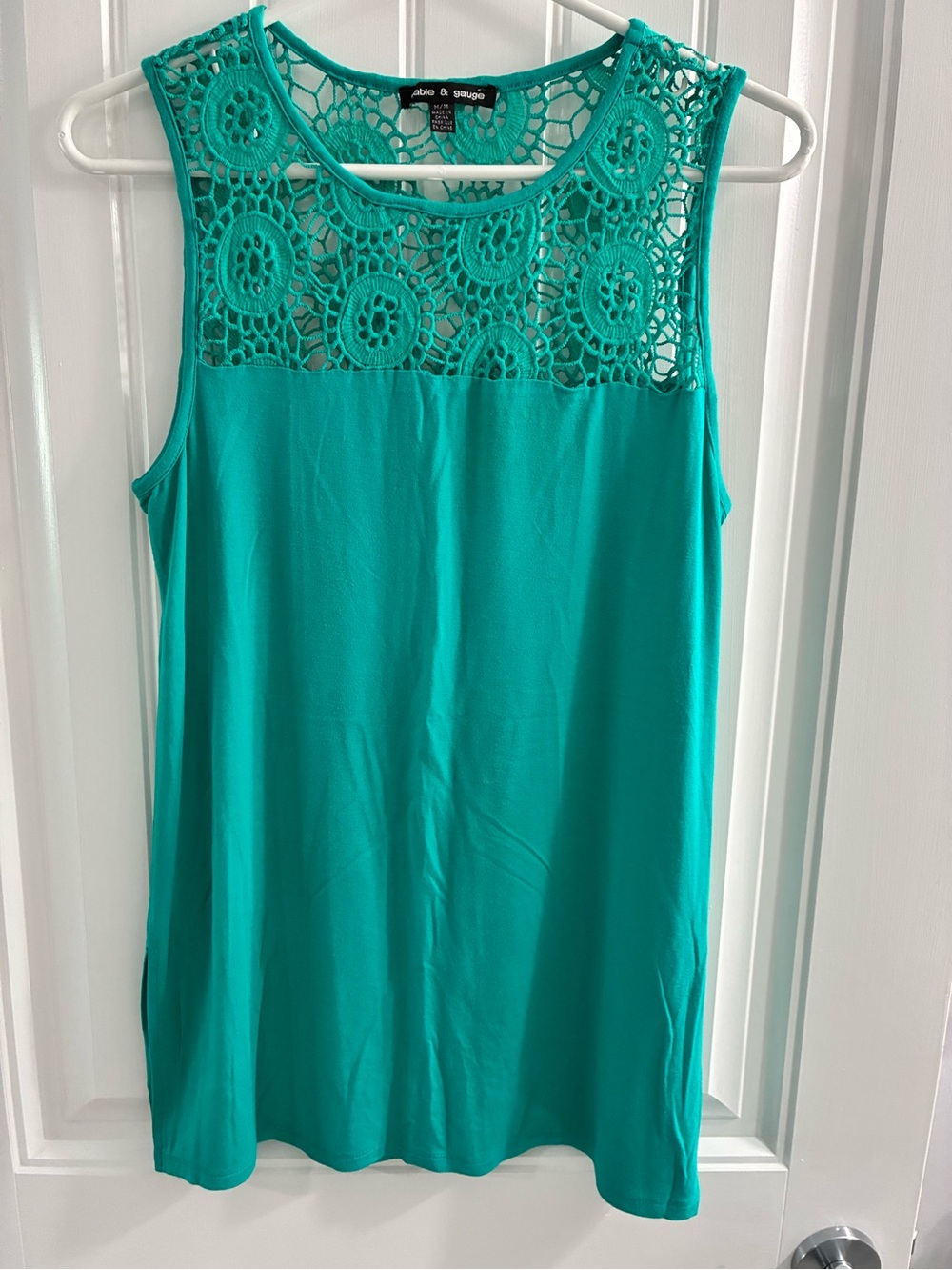 Cable & Gauge Teal Sleeveless Crochet Yoke Tank